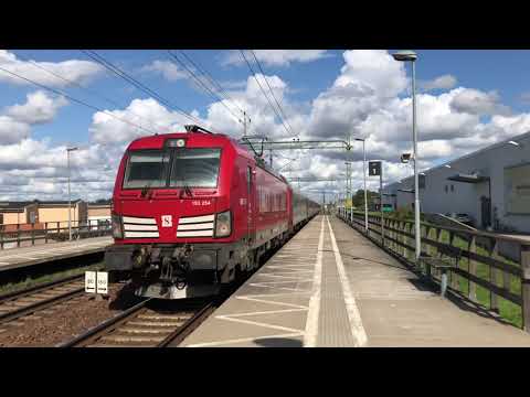 Tåg i Burlöv mellan Malmö och Lund inkl SJ X2000 dubbeltåg