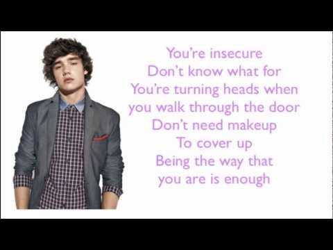 download lagu mp3 mp4 Lirik One Direction What Makes You Beautiful, download lagu Lirik One Direction What Makes You Beautiful gratis, unduh video klip Download Lirik One Direction What Makes You Beautiful Mp3 dan Mp4 320kbps Gratis