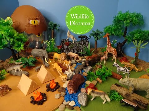 Recur Wildlife Animal Playset & A Small World Diorama -Learn Animal Names