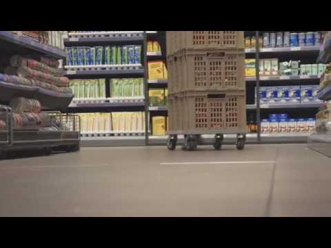 Caixa de chocolate cantando música de Natal