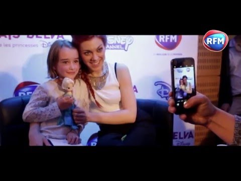 Anaïs Delva (Reine des Neiges)  en concert privé et séance de dédicaces chez RFM