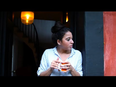 Suli Breaks X  Salma El-Wardany - How To Stay Single (Spoken Word)