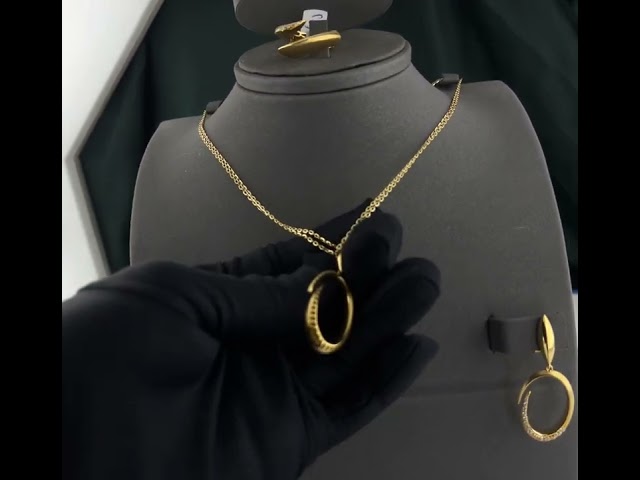 طقم ذهب VENEROSO الحرير