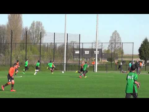 18 april 2015 VV De Meern D3 - DSO Ultrajectum D1 com 0-1 Doelpunt DSO