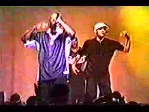 Racionais Mc's - Qual mentira vou acreditar ao vivo