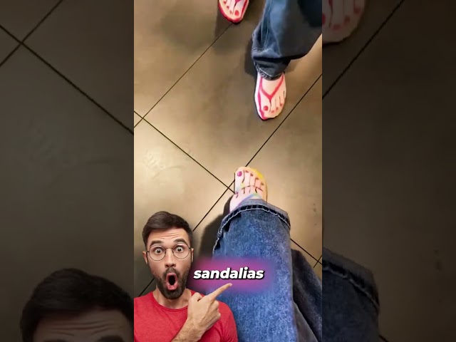 Vídeo relacionado con LAOYEFACAI Calcetines divertidos para mujer hombre Muchos motivos animales comida fruta deporte arte De algodón Regalo Patrones asimétricos a izquierda (Doctor en traje)