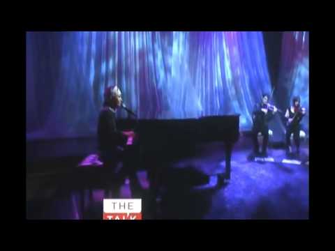 Linda Perry - Beautiful (live)