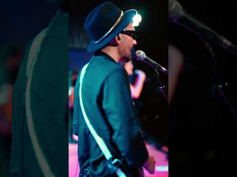 Wow! 🥹Esto es lo que sucede cuando Bea canta el Baile 💔 #musica #concierto #vocalpower #ultimallave