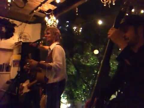 Kiss Her And Make It Right - Willie Wisely (live in Japan)