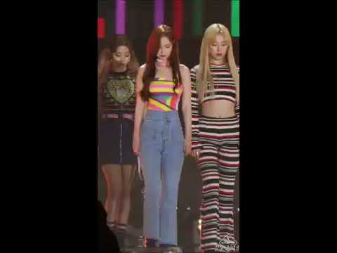 UNI.T (유니티) - I Mean (난 말야) Woohee (우희) Fancam 직캠 180915