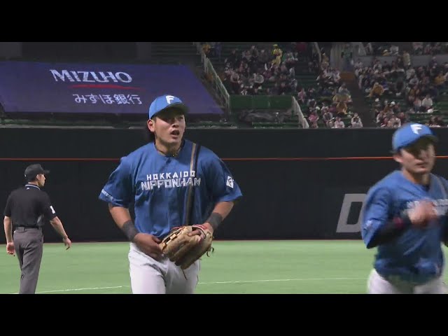 【3回裏】堅い守り‼ ファイターズ・野村佑希 素早い反応で三塁線は破らせない!! 2025年3月14日 福岡ソフトバンクホークス 対 北海道日本ハムファイターズ