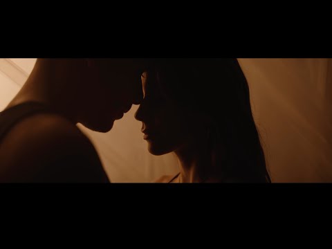 Aktar Viċin — Maxine