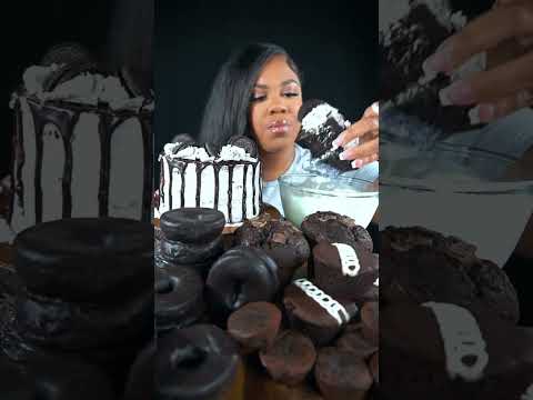 Could you everything in the Ultimate chocolate desserts Mukbang 😋 Oreo cake, donuts, brownies and