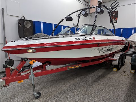 We Rejuvenate the Stereo System on this 2003 Malibu Wakesetter VLX Bringing this Boat back to Life!