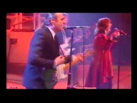 Status Quo All Around My hat Live (Feat Maddy Prior from Steeleye Span)