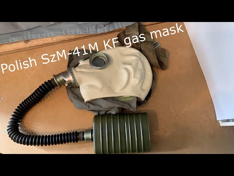 Polish SzM 41M KF gas mask