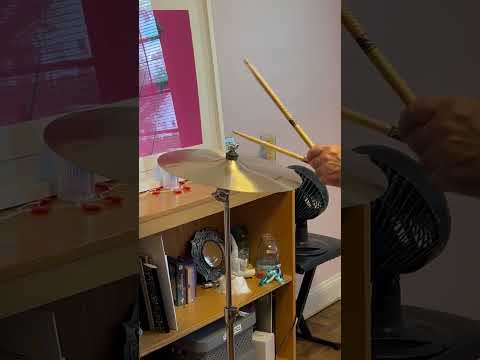 Name Brand 16 Inch "Traditional" Crash Cymbal, 1,010 Grams, Video Demo. image 3