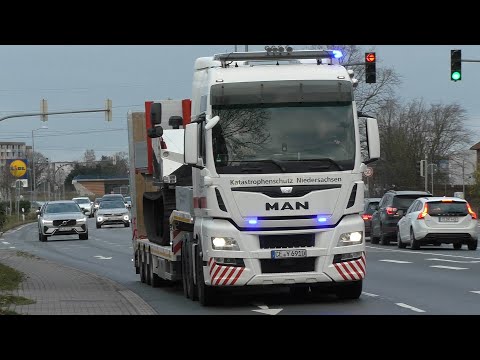 [Pistenraupe im Einsatz beim Rekordhochwasser] Einsatzfahrten zur Hochwasserlage in Celle