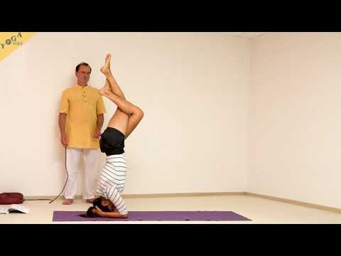 Kopfstand mit verschränkten Beinen (Adler) - Yoga Asana Lexikon