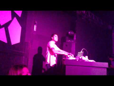 DJ Alexx Berrios - Flexx Club - 22-06-13 - Chasing the sun