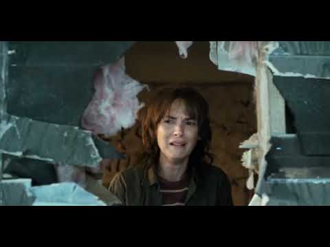 Joyce breaks wall after talking to Will | Stranger Things S1 E5