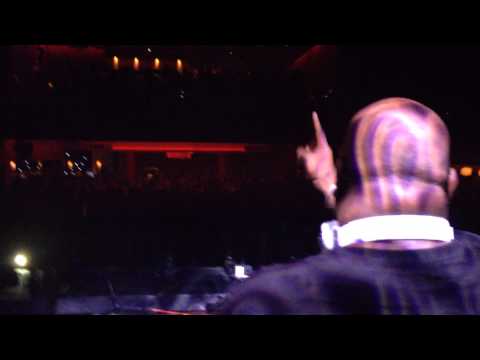 CARL COX plays ELIO RISO -TAKE OFF (Rafa Barrios remix) , thank's!!!!