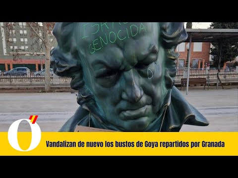 Pintan los bustos de los Premios Goya en Granada con mensajes de denuncia social