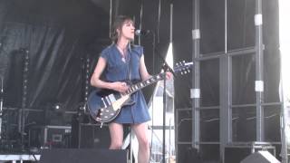 SUZIE STAPLETON - Live at Binic Folks Blues Festival 2013