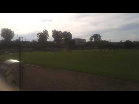 Lovitură liberă a Voinței Sibiu în meciul cu Agnita