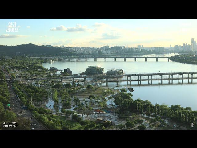 首爾漢江公園浮島盤浦大橋月光彩虹噴泉