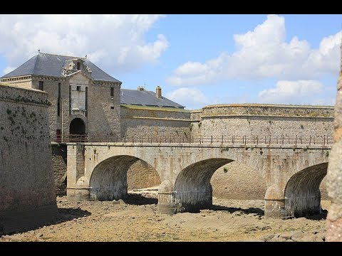 Places to see in ( Lorient - France ) Citadelle de Port Louis