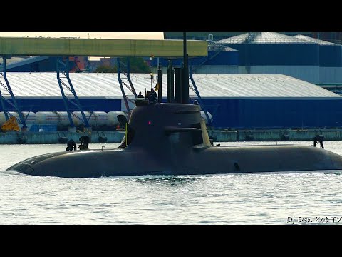 FGS U32 S182 German Submarine leaving Klaipeda port