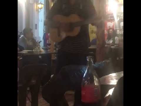 Música ao Vivo em Cafayate - Salta - Argentina #mountains #musica