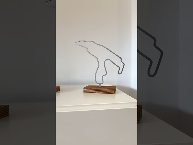 Vídeo relacionado con Genérico modelo de F1, estatua de fórmula 1, idea de regalo para un ventilador de fórmula 1, base de madera 20 cm, decoración F1