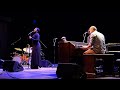 LIZZ WRIGHT - OLD MAN (NEIL YOUNG COVER) LIVE