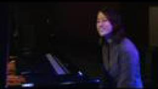Re: Vienna Teng  - Between (Live Stanford CA 05-14-2005)