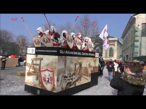 Gli Aranceri del Centro Storico carro da getto - Carnevale Ivrea 2017