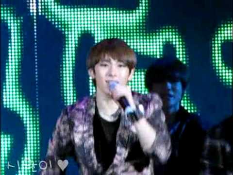 [FANCAM] ZE:A - Love Coach @ Lotte World (Siwan Focus)