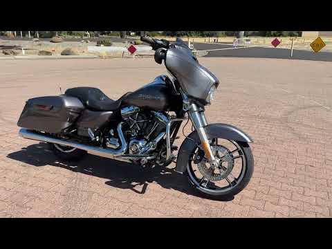 FLHXS 2014 Street Glide® Special