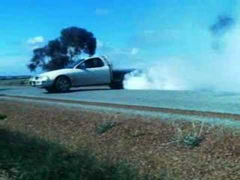 Aaron doing a burnout in his vy ute