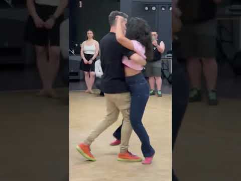 Victinho Maia e Pamela Barrón - Forró Pé de Serra em Lyon 2024