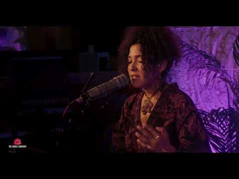 Divina - Interlude | Beach Break Singles