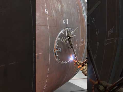 Cutting a hole with a bevel on a pressure vessel🔥🪓 #shorts