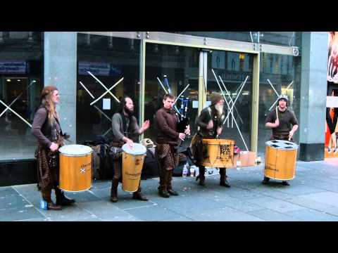 Clanadonia in Glasgow (2013)