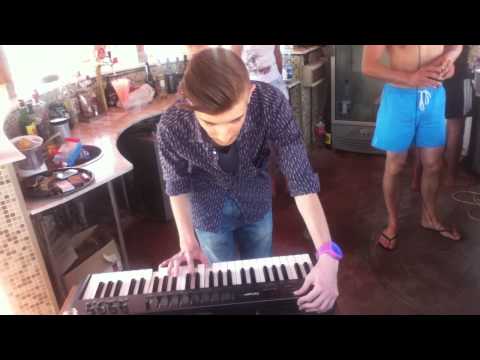 Mafteo & Marius Mateoi - Piano live act  (28 July 2013)