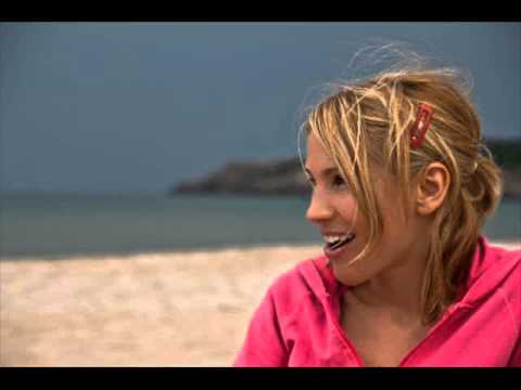 Milenita - Sitting On The Fence