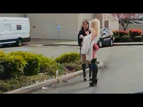 Exploring Seattle's Aurora Ave: A Scenic Drive Through the City