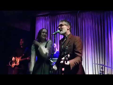 Mike Viola, Dan Wilson, and Allie Crow Buckley - Band On The Run (Live 11/23/2022)