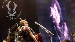 Sudestada - Los Piojos (canta Tavo) Estadio Boca 22-12-2005