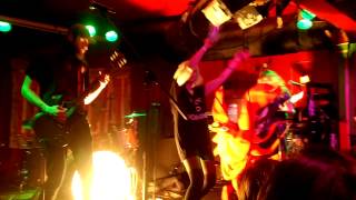 Tacocat - crimson wave (live)